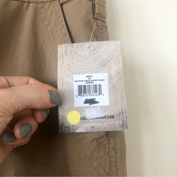 NWT Men’s Field and Stream rip stop cargo short solid ermine Size 36 - Picture 4 of 9